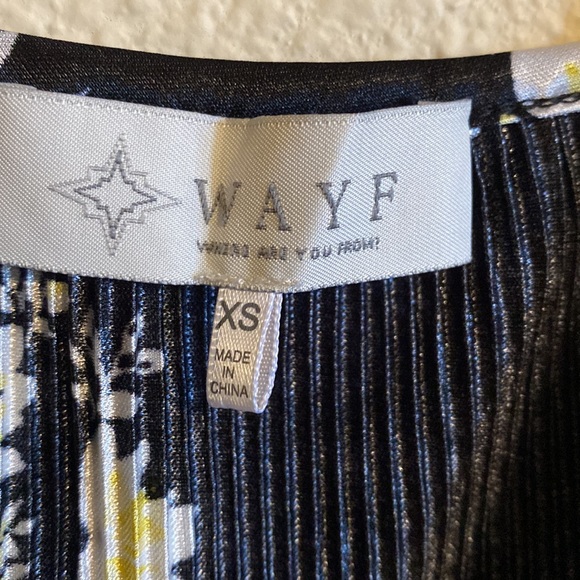 NWT WAYF floral bodysuit size XS - Picture 2 of 5